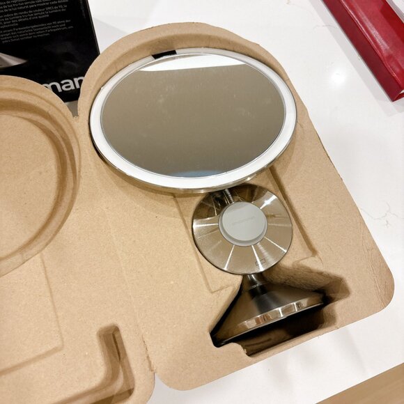90% NEW SIMPLE HUMAN PRO MAKE UP MIRROR IN PACKAGING - Picture 4 of 14